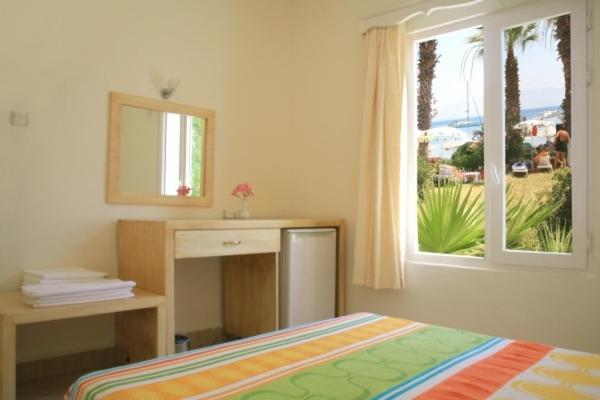 Meteor Beach Hotel トゥルグトレイス 部屋 写真
